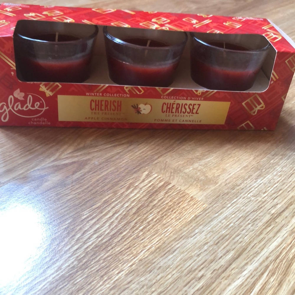 New Glade Cherish Scented Candles Set